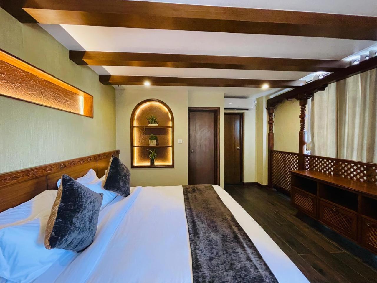 Hotel Timber House By Tara Group à Katmandou Extérieur photo