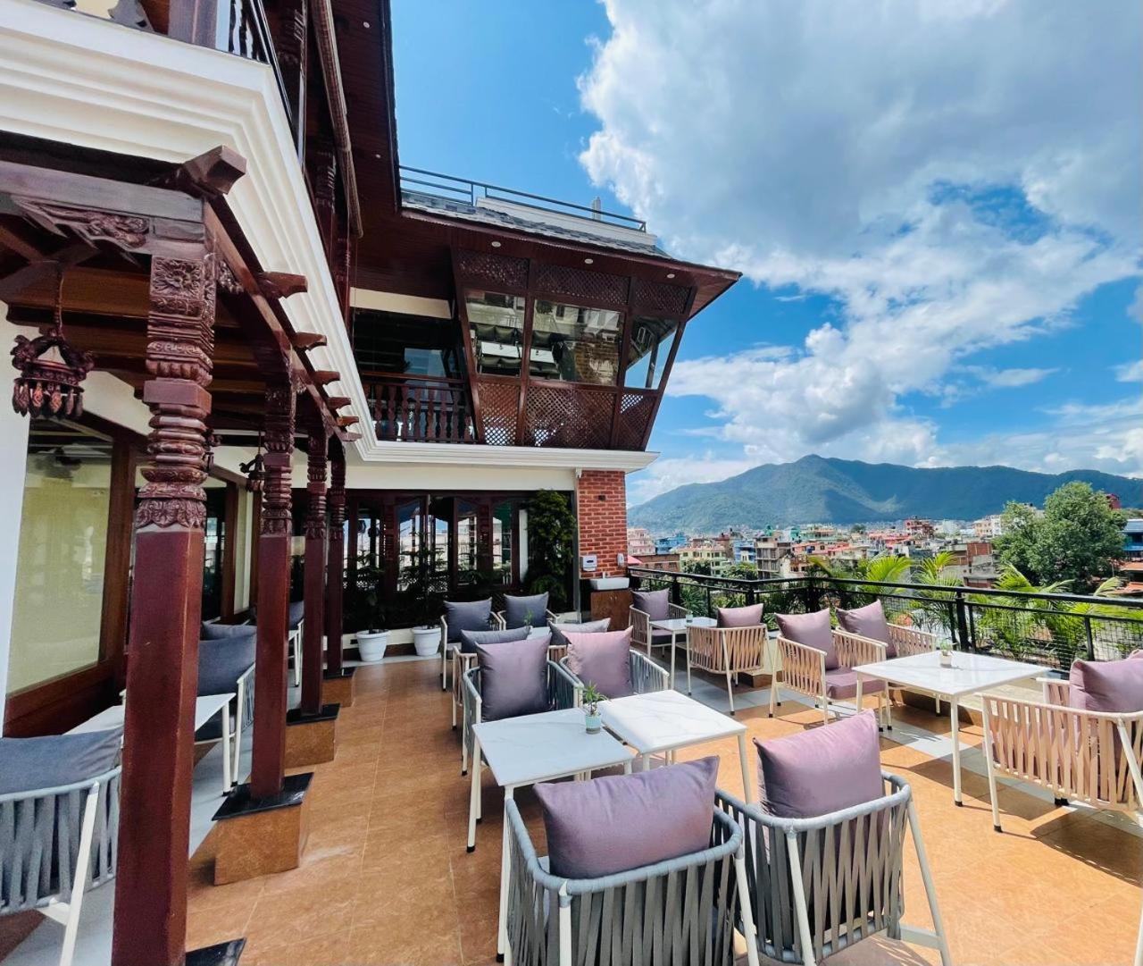 Hotel Timber House By Tara Group à Katmandou Extérieur photo