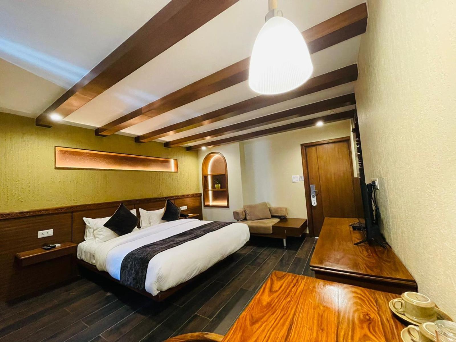 Hotel Timber House By Tara Group à Katmandou Extérieur photo