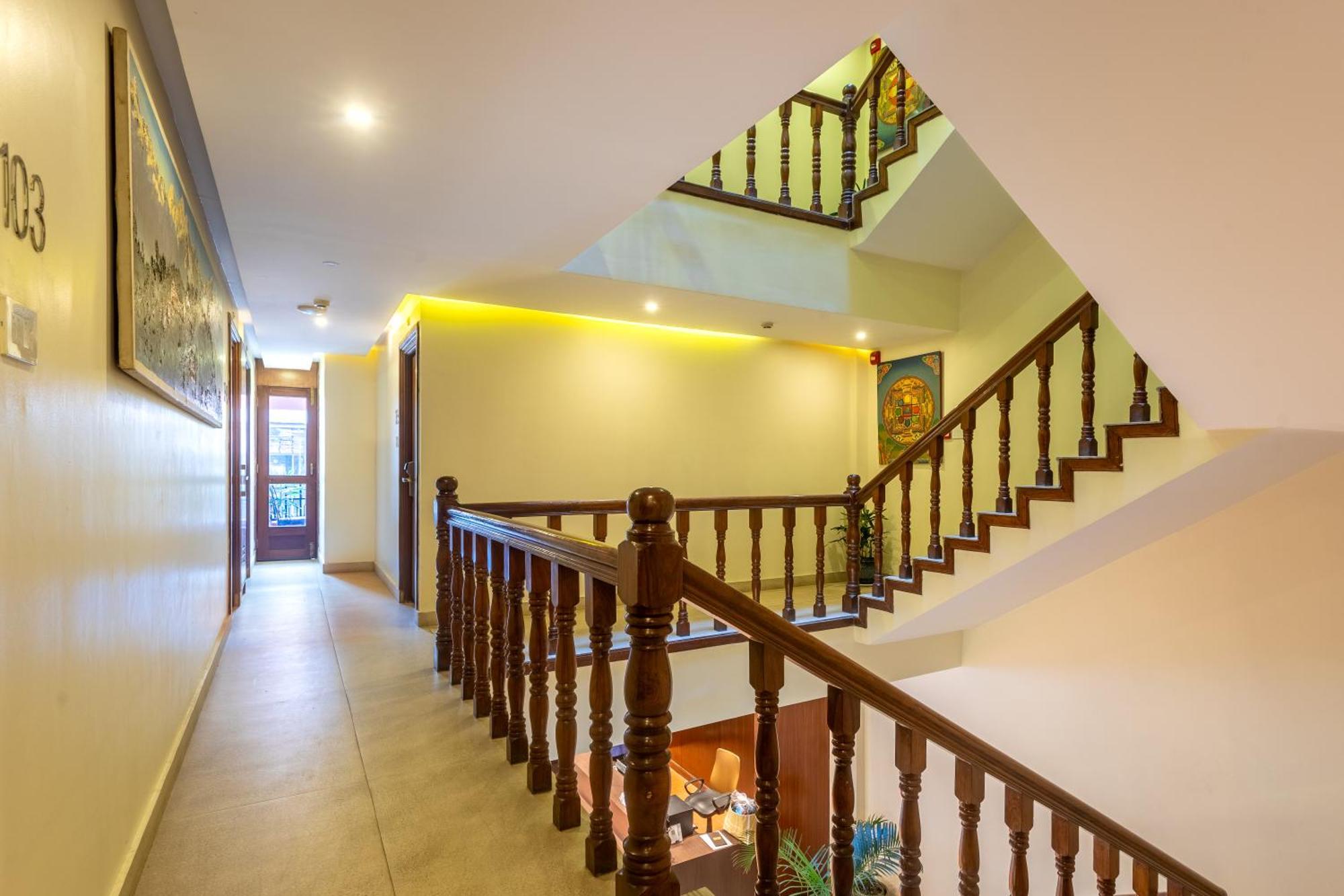Hotel Timber House By Tara Group à Katmandou Extérieur photo